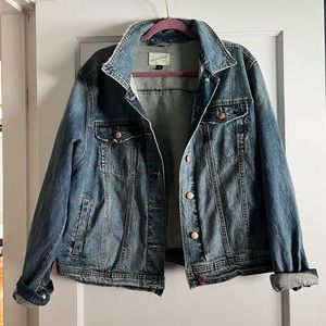 Universal thread jean jacket. Xxl